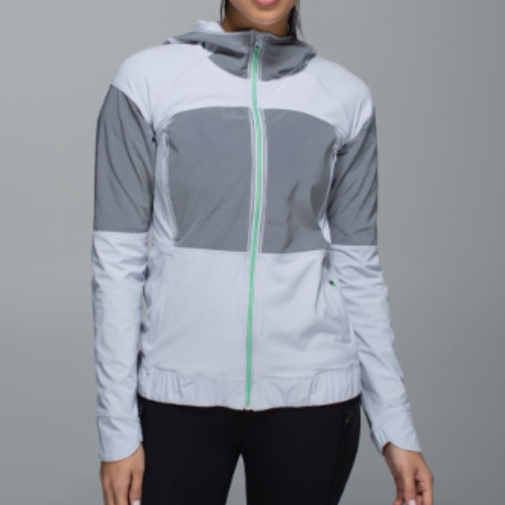 (2186) LULULEMON LIGHT SPEED JACKET Sz 6 ** Mild Flaw - Picture 1 of 15